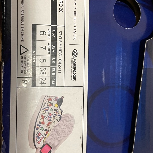 Heelys white and multicolored Tommy Hilfiger sneaker size 6 - Picture 4 of 4